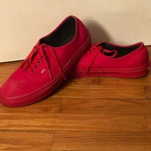 Men’s 9.5 (Women’s 11)  Vans Classic Skater Shoe